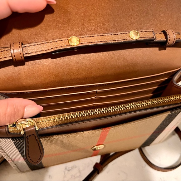 Burberry Hampshire Check Leather Crossbody Bag - Picture 14 of 16